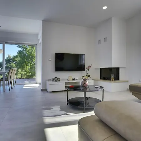 House With A Swimming Pool Barbariga, - 22763